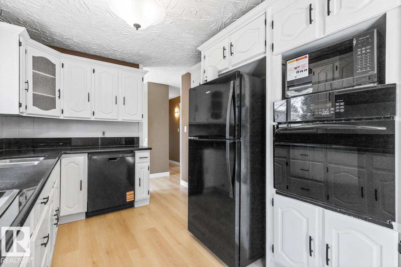 9 Yew Co, Sherwood Park, Alberta  T8A 1H8 - Photo 12 - E4489147