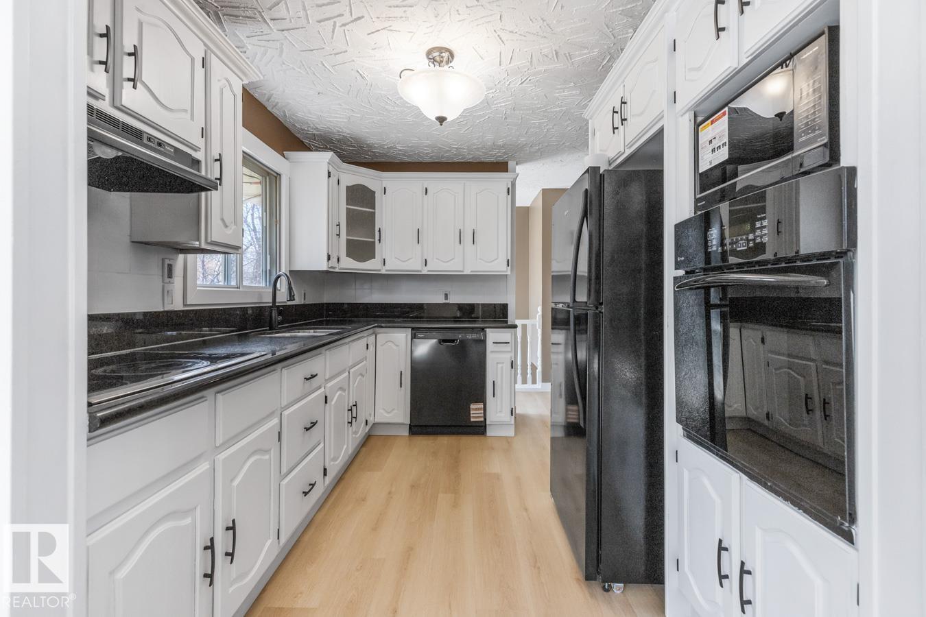 9 Yew Co, Sherwood Park, Alberta  T8A 1H8 - Photo 9 - E4489147