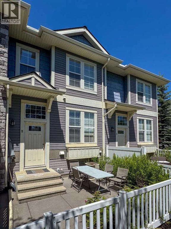 5 Auburn Bay Common Se, Calgary, Alberta  T3M 0M6 - Photo 2 - A2324356