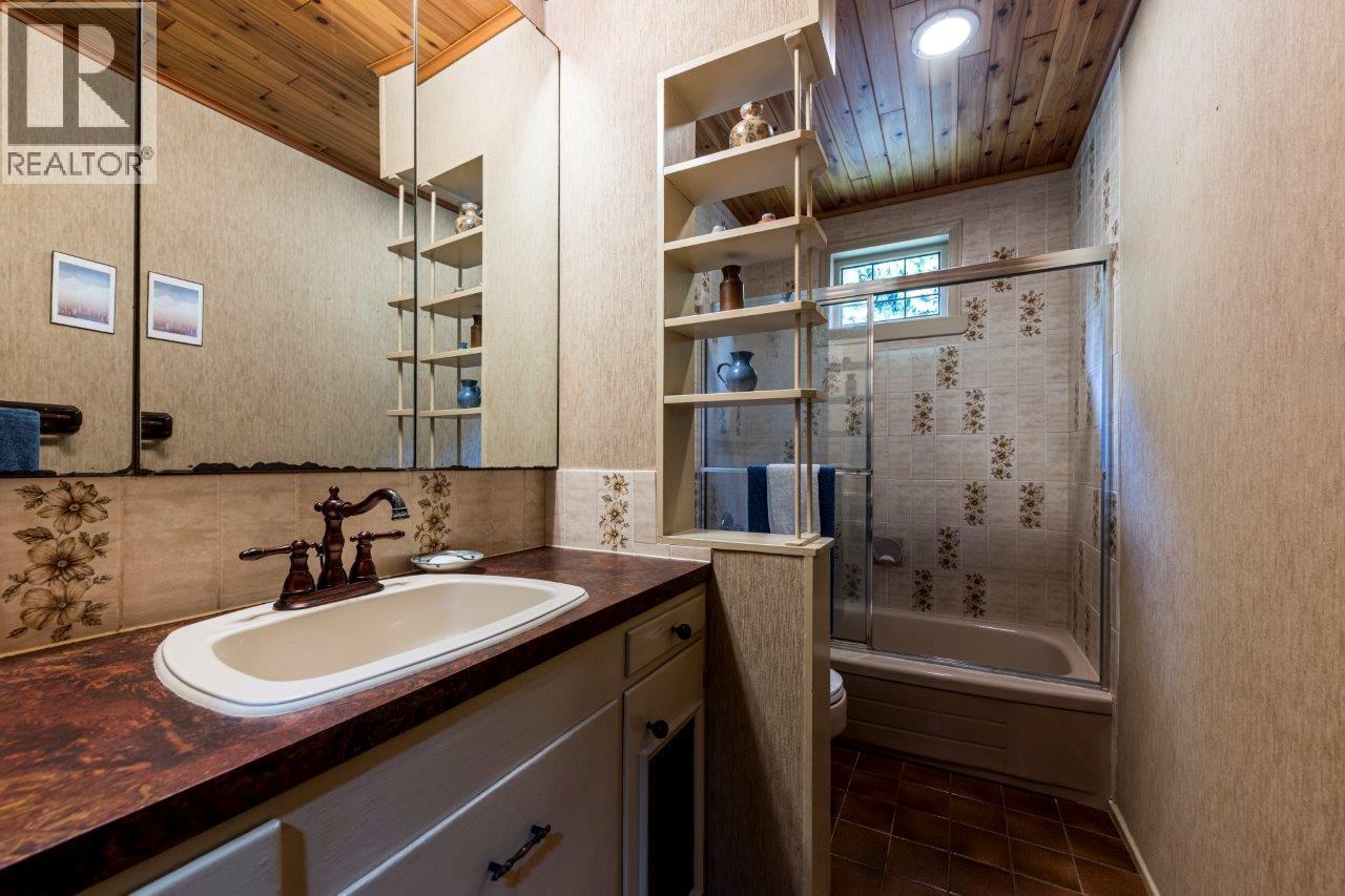 292 E St. James Road, North Vancouver, British Columbia  V7N 1L2 - Photo 17 - R3150522