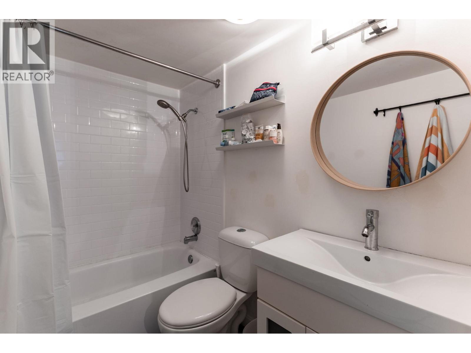 219 2910 E Pender Street, Vancouver, British Columbia  V5K 2C3 - Photo 13 - R3150615
