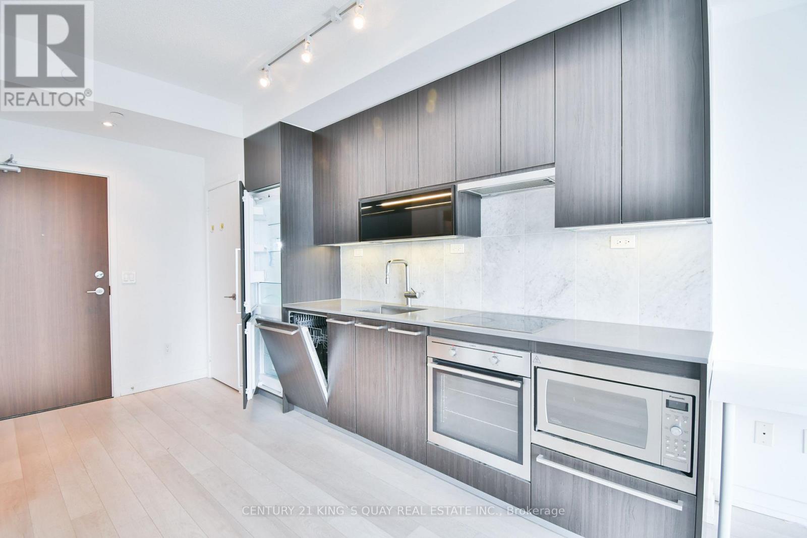 1206 - 115 Mcmahon Drive, Toronto, Ontario  M5B 2R3 - Photo 19 - C13597888