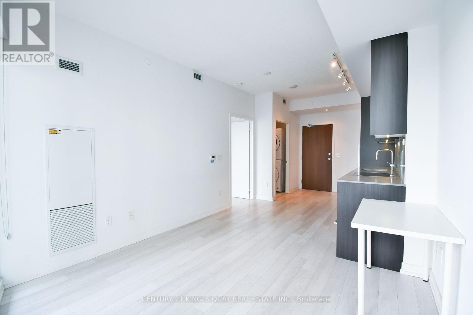 1206 - 115 Mcmahon Drive, Toronto, Ontario  M5B 2R3 - Photo 17 - C13597888