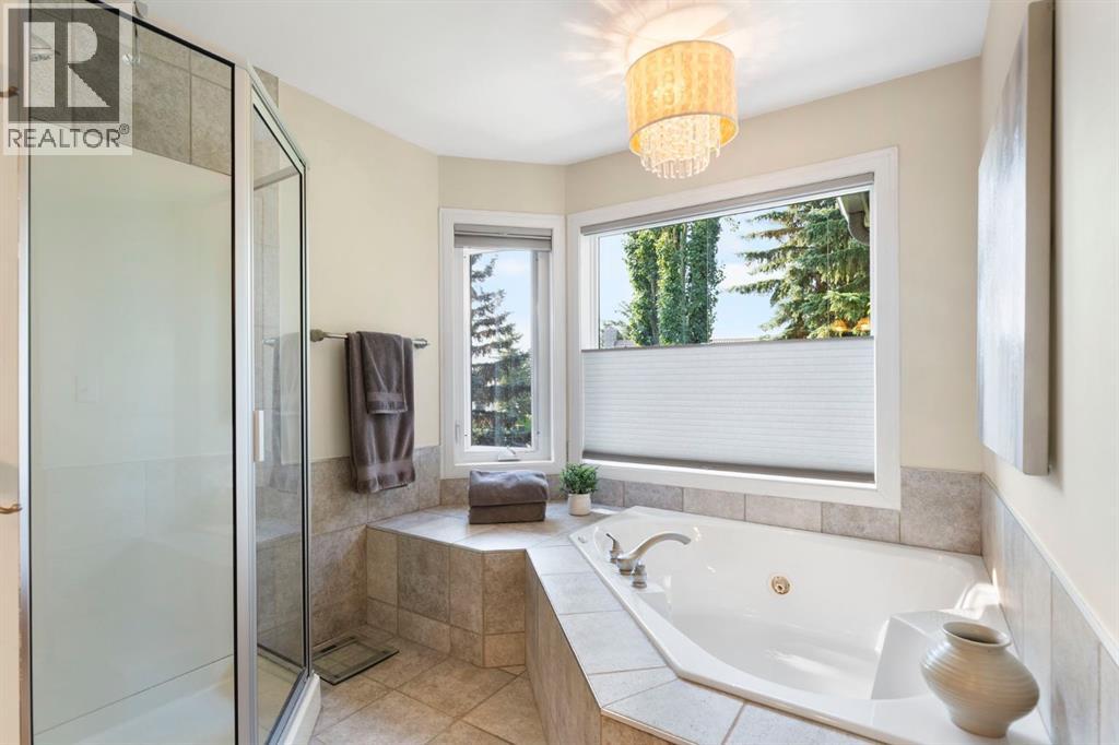 440 Coach Light Bay SW, Calgary, Alberta  T3H 1Z2 - Photo 23 - A2332924