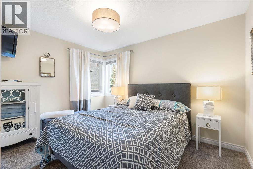 440 Coach Light Bay SW, Calgary, Alberta  T3H 1Z2 - Photo 26 - A2332924