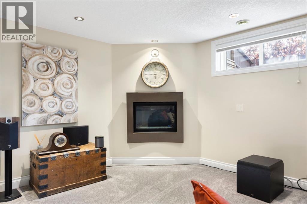 440 Coach Light Bay SW, Calgary, Alberta  T3H 1Z2 - Photo 29 - A2332924