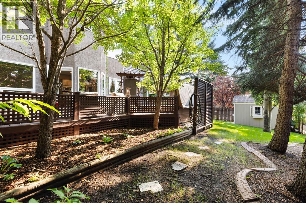 440 Coach Light Bay SW, Calgary, Alberta  T3H 1Z2 - Photo 38 - A2332924