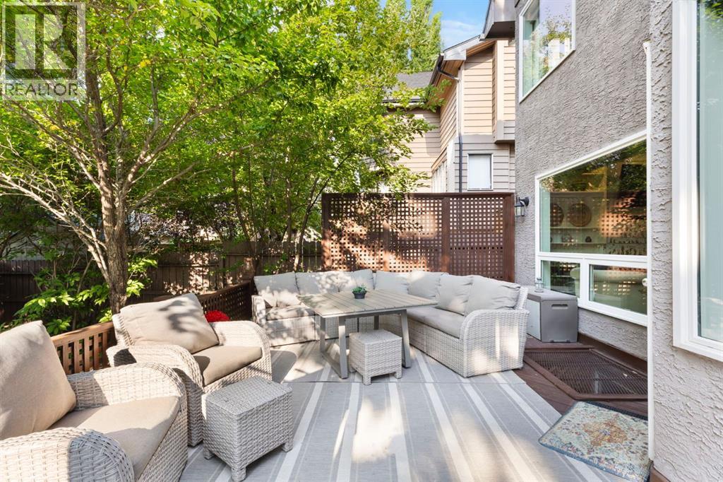 440 Coach Light Bay SW, Calgary, Alberta  T3H 1Z2 - Photo 41 - A2332924