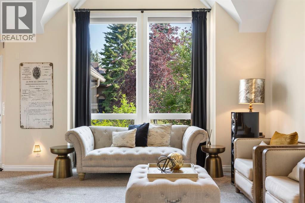 440 Coach Light Bay SW, Calgary, Alberta  T3H 1Z2 - Photo 6 - A2332924