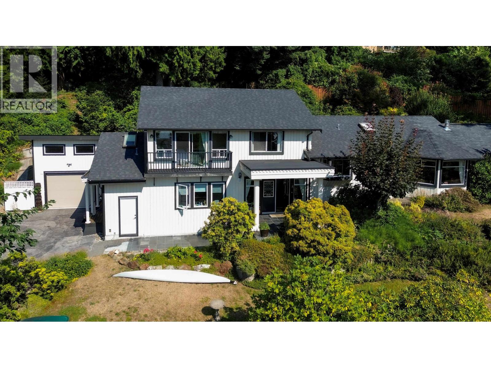 806 Hummingbird Lane, Bowen Island, British Columbia  V0N 1G1 - Photo 1 - R3150642
