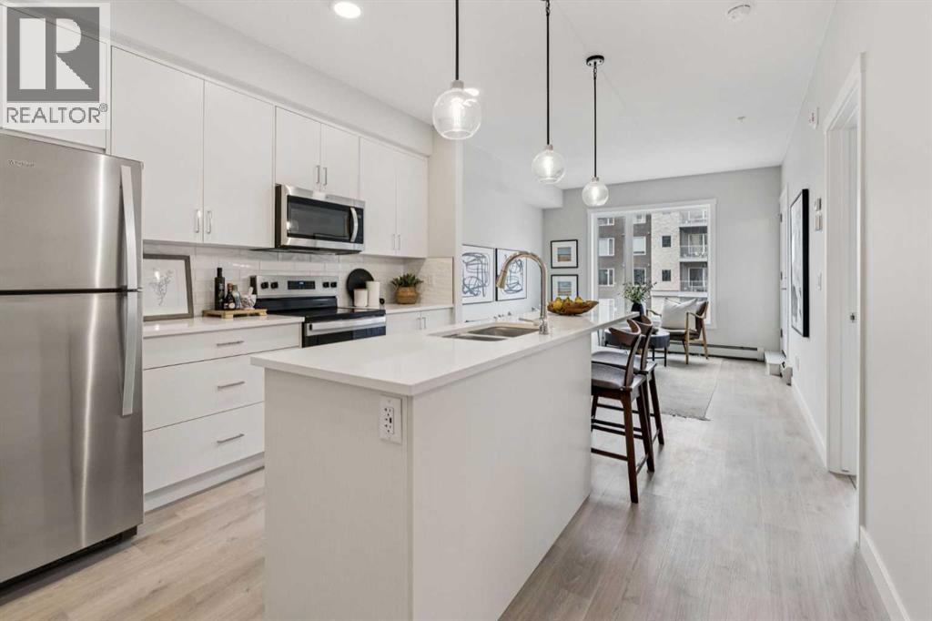 201, 655 Shawnee Square Sw, Calgary, Alberta  T2Y 1E3 - Photo 2 - A2301252