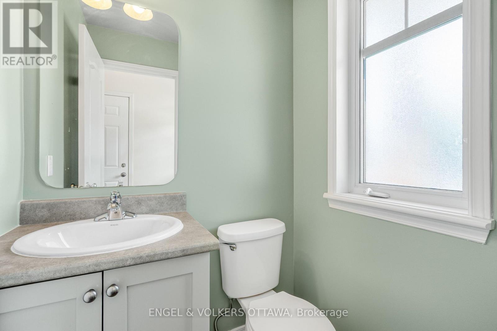 729 Nakina Way, Ottawa, Ontario  K1V 2H9 - Photo 5 - X13614436