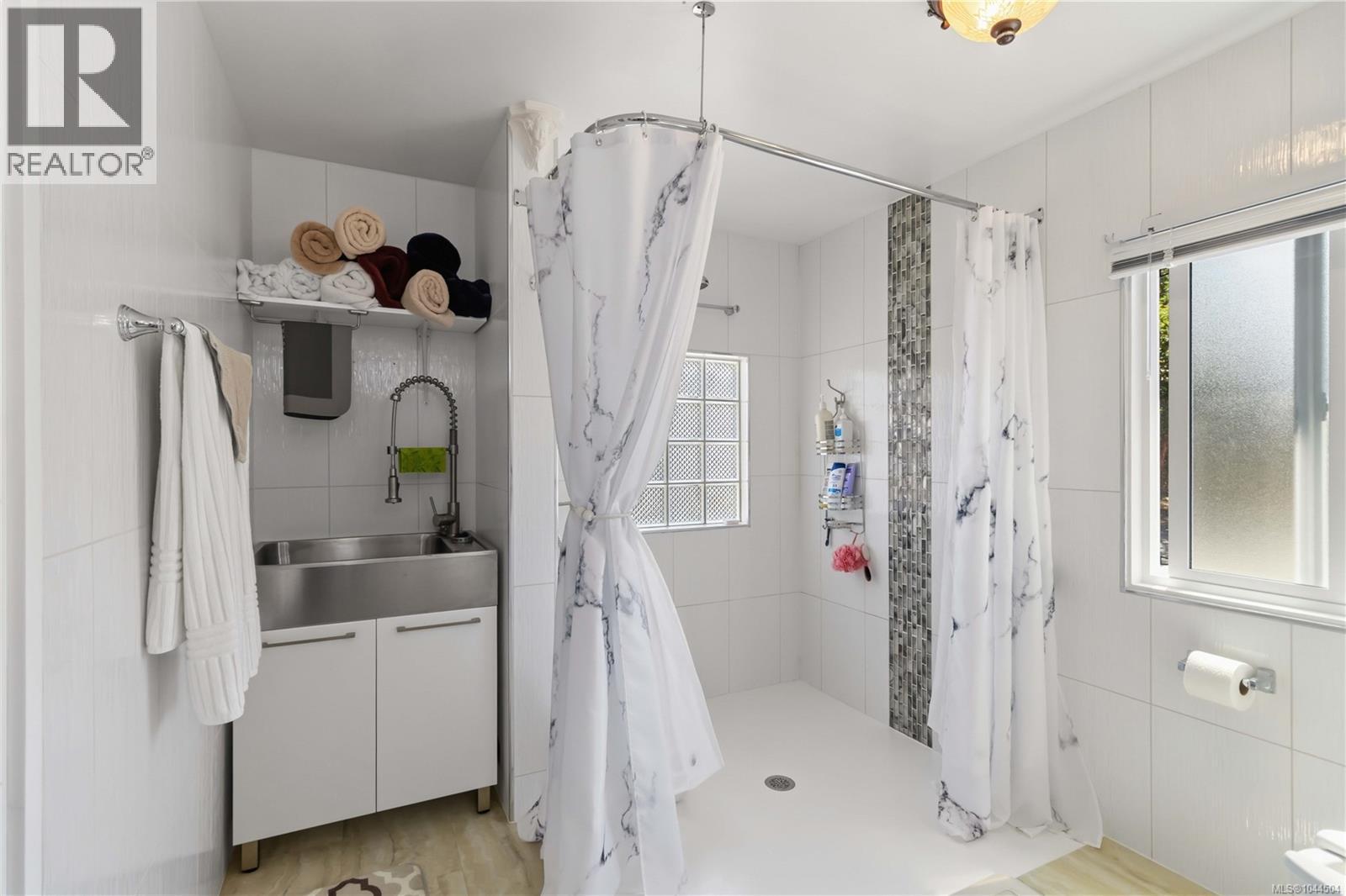 6 158 Cooper Rd, View Royal, British Columbia  V9A 7B3 - Photo 25 - 1044504