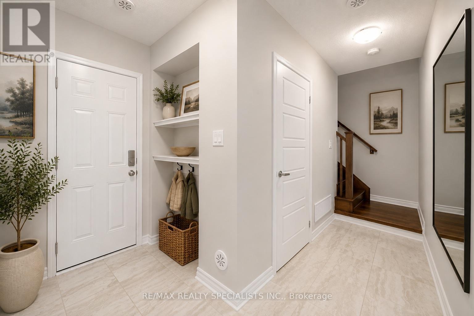 510 Bellflower Court, Milton, Ontario  L9T 2X5 - Photo 3 - W13595550