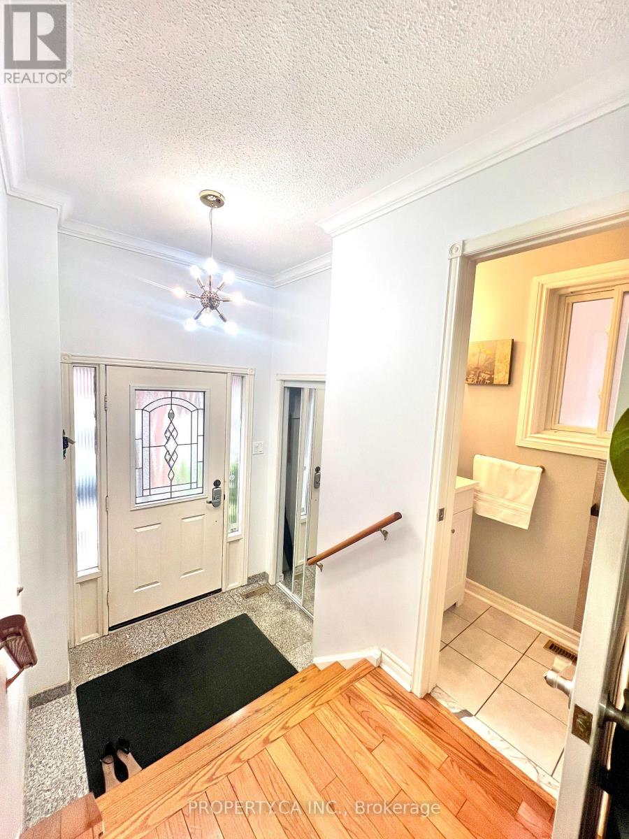 80 Peter Andrew Crescent, Vaughan, Ontario  L4J 2V5 - Photo 3 - N13610942