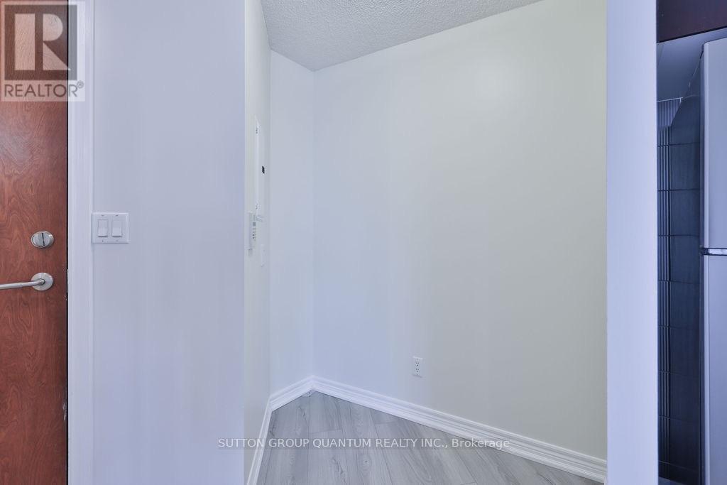 1602 - 310 Burnhamthorpe Road W, Mississauga, Ontario  L5B 4P9 - Photo 11 - W13614404
