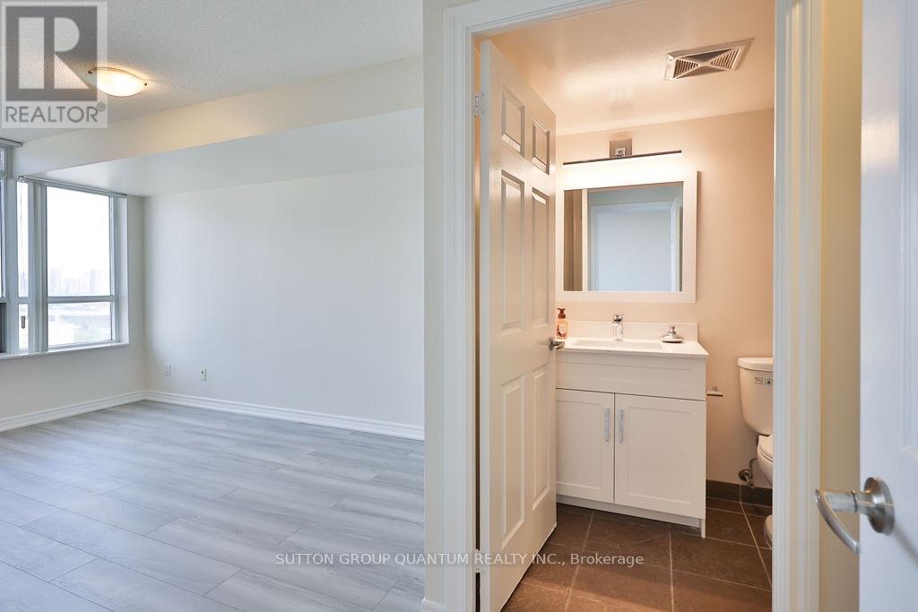 1602 - 310 Burnhamthorpe Road W, Mississauga, Ontario  L5B 4P9 - Photo 23 - W13614404