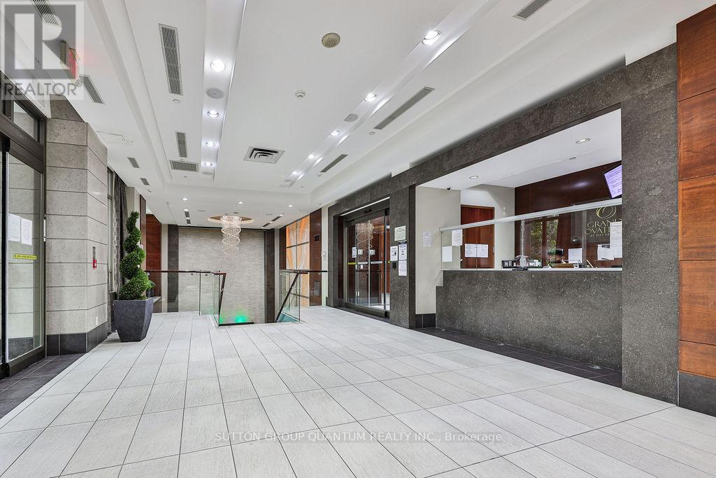 1602 - 310 Burnhamthorpe Road W, Mississauga, Ontario  L5B 4P9 - Photo 5 - W13614404