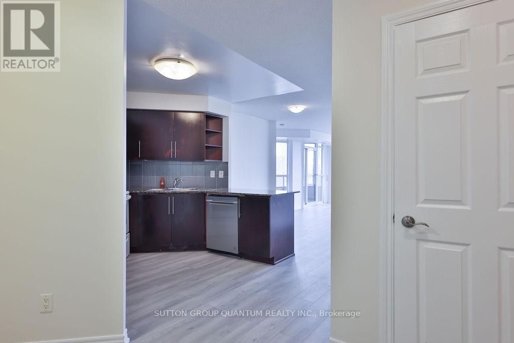 1602 - 310 Burnhamthorpe Road W, Mississauga, Ontario  L5B 4P9 - Photo 9 - W13614404