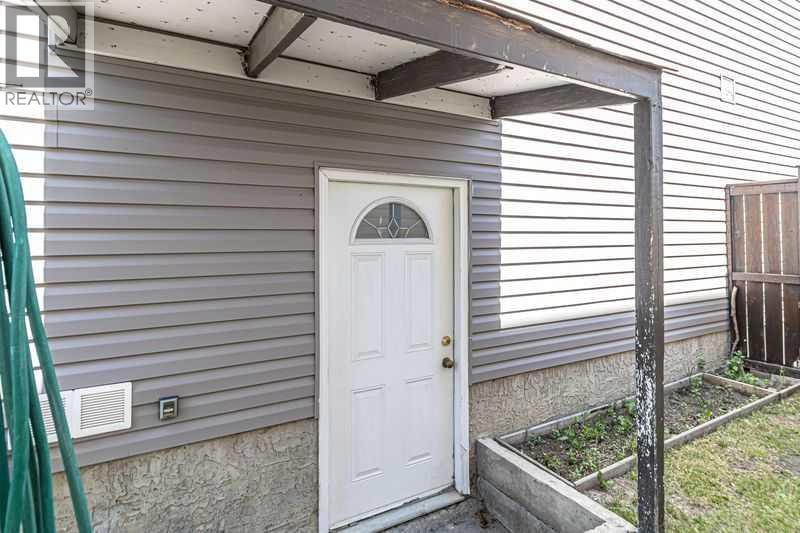 8389 Saddleridge Drive Ne, Calgary, Alberta  T3J 4W9 - Photo 32 - A2331440