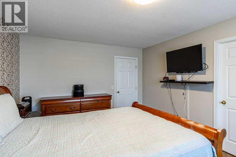8389 Saddleridge Drive Ne, Calgary, Alberta  T3J 4W9 - Photo 19 - A2331440