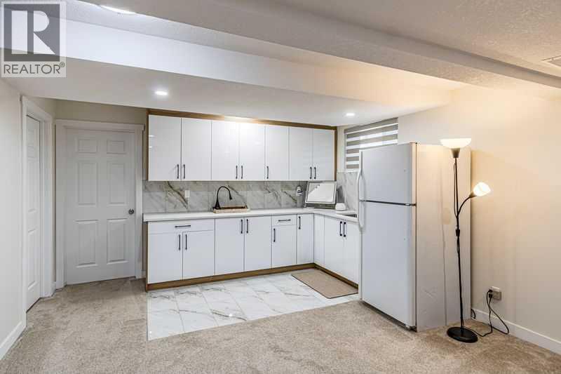 8389 Saddleridge Drive Ne, Calgary, Alberta  T3J 4W9 - Photo 24 - A2331440