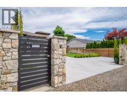 3567 Lakeshore Road, Kelowna, British Columbia  V1W 3K1 - Photo 6 - 10395108