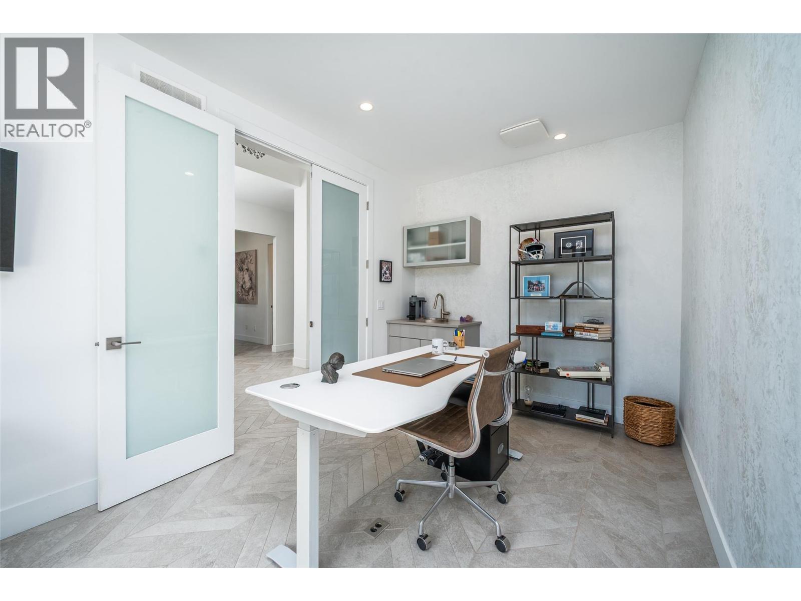 3567 Lakeshore Road, Kelowna, British Columbia  V1W 3K1 - Photo 17 - 10395108