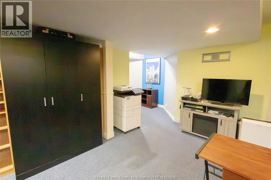 2485 Youngstown Street, Windsor, Ontario  N9E 4L7 - Photo 37 - 26018183