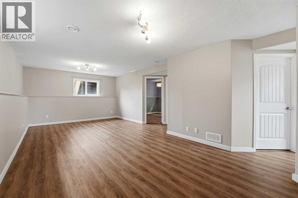 71 Long Close, Red Deer, Alberta  T4R 0J4 - Photo 15 - A2316487