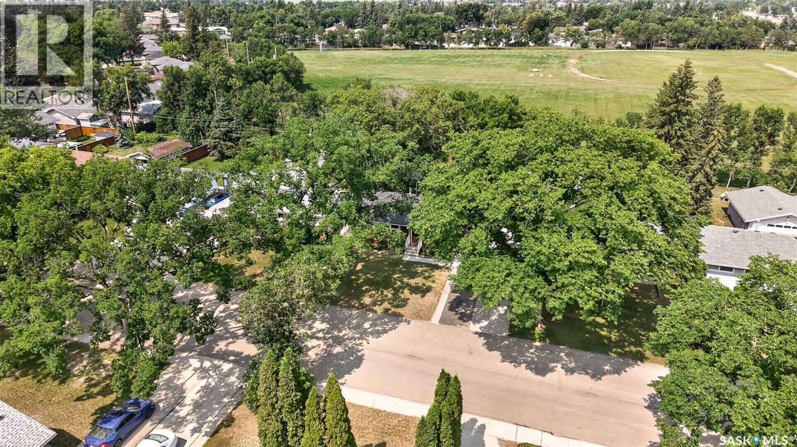 1246 Carleton Street, Moose Jaw, Saskatchewan  S6H 3A6 - Photo 4 - SK043924