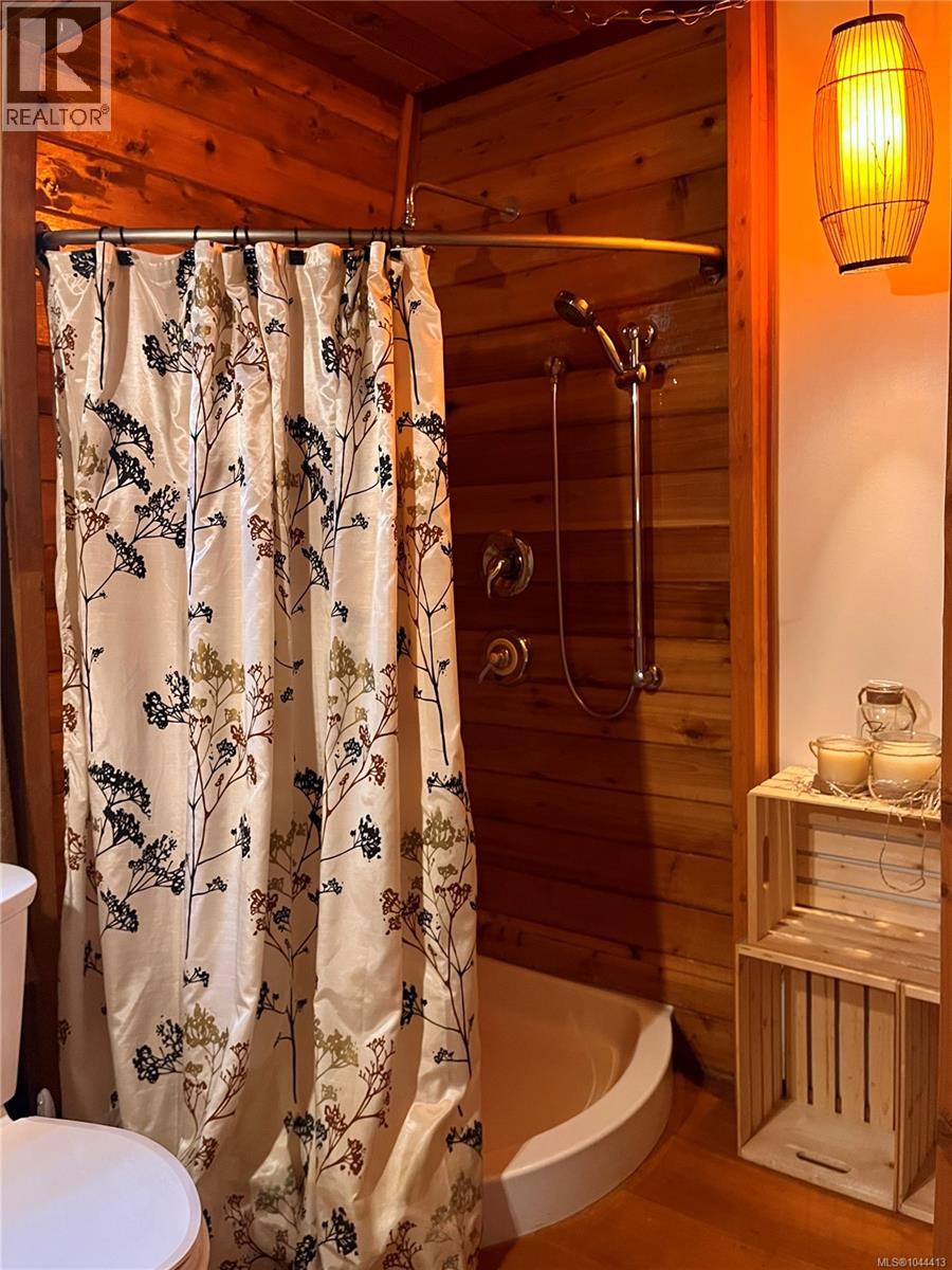 387 Lyngail Pl, Gabriola Island, British Columbia  V0R 1X1 - Photo 9 - 1044413