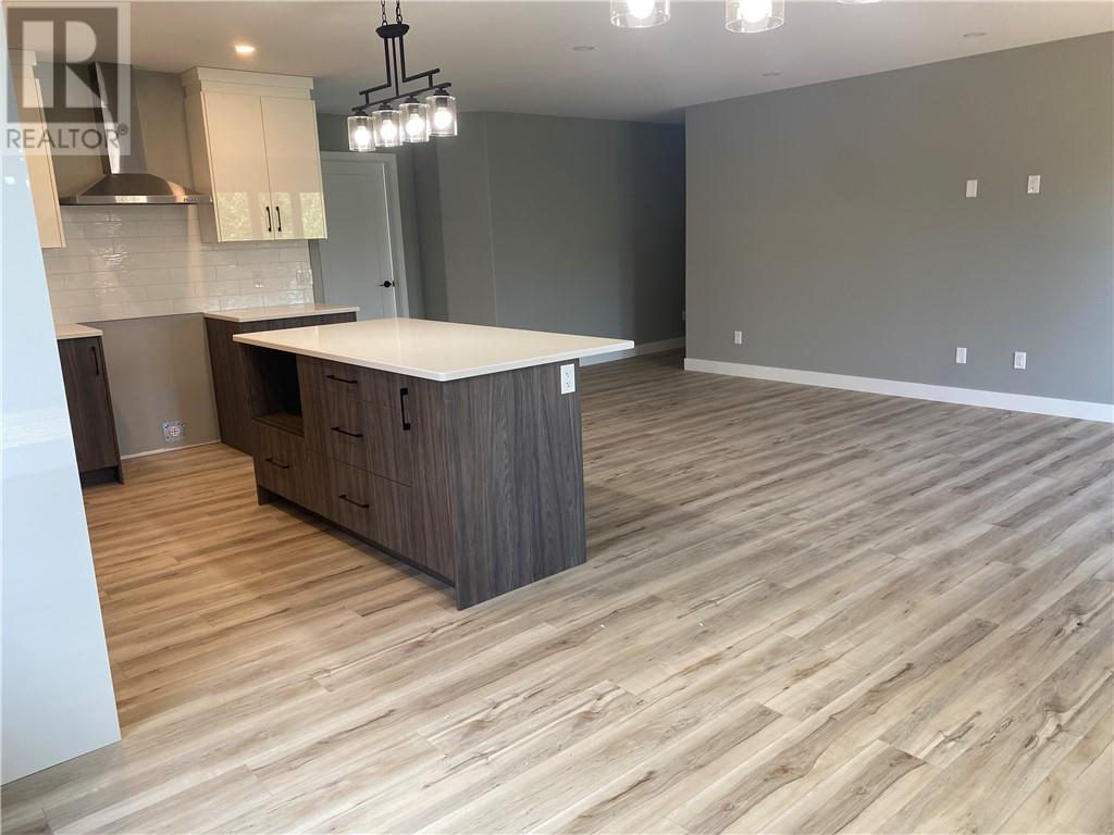 144 Meadowbrook Road Unit# Main Floor, Azilda, Ontario  P0M 1B0 - Photo 8 - 2129504