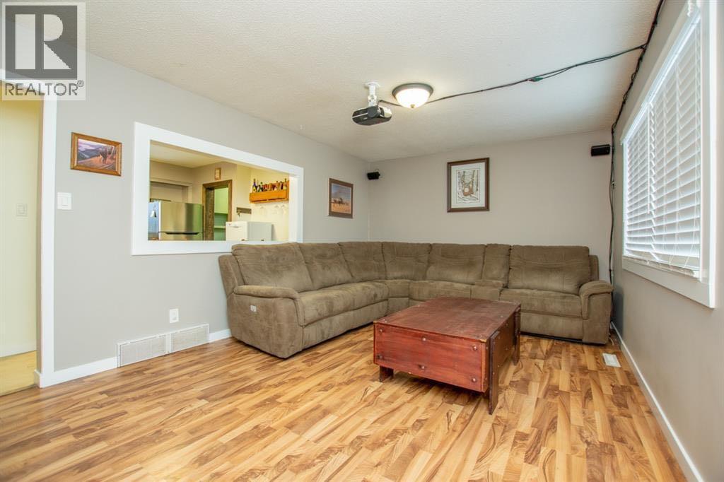9321 101 Avenue, Grande Prairie, Alberta  T8W 0W5 - Photo 3 - A2313287