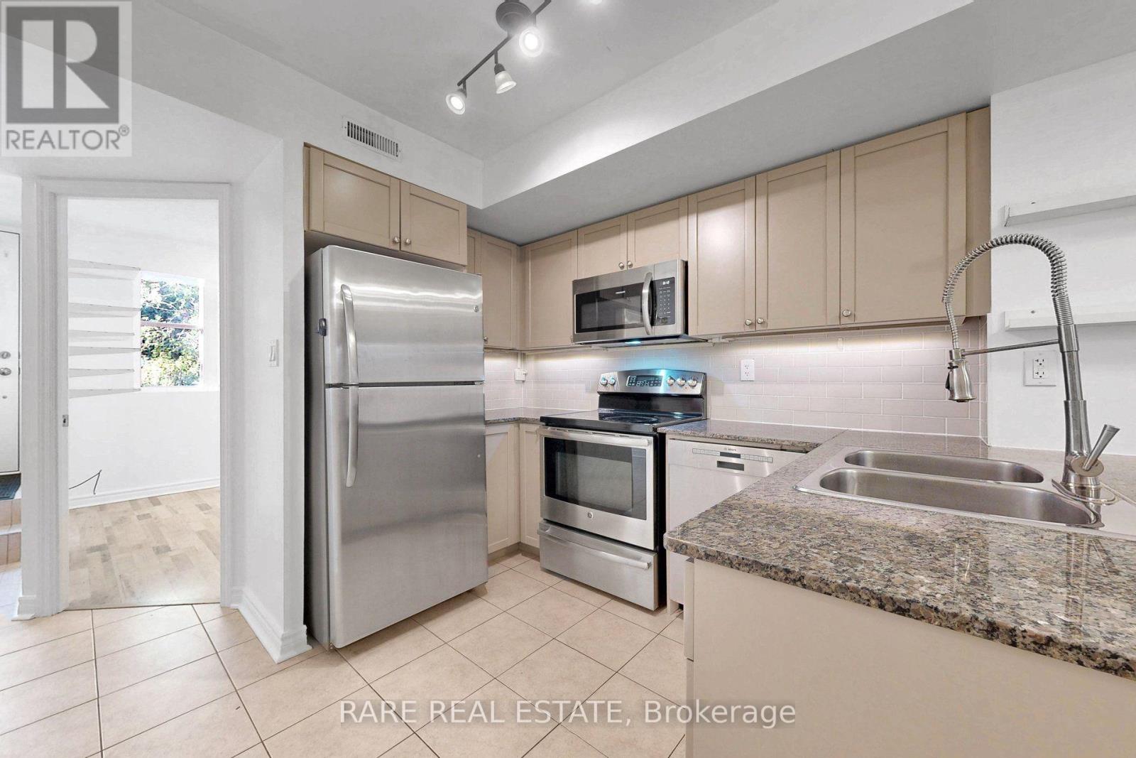 140 - 21 Ruttan Street, Toronto, Ontario  M6P 0A1 - Photo 13 - C13614514