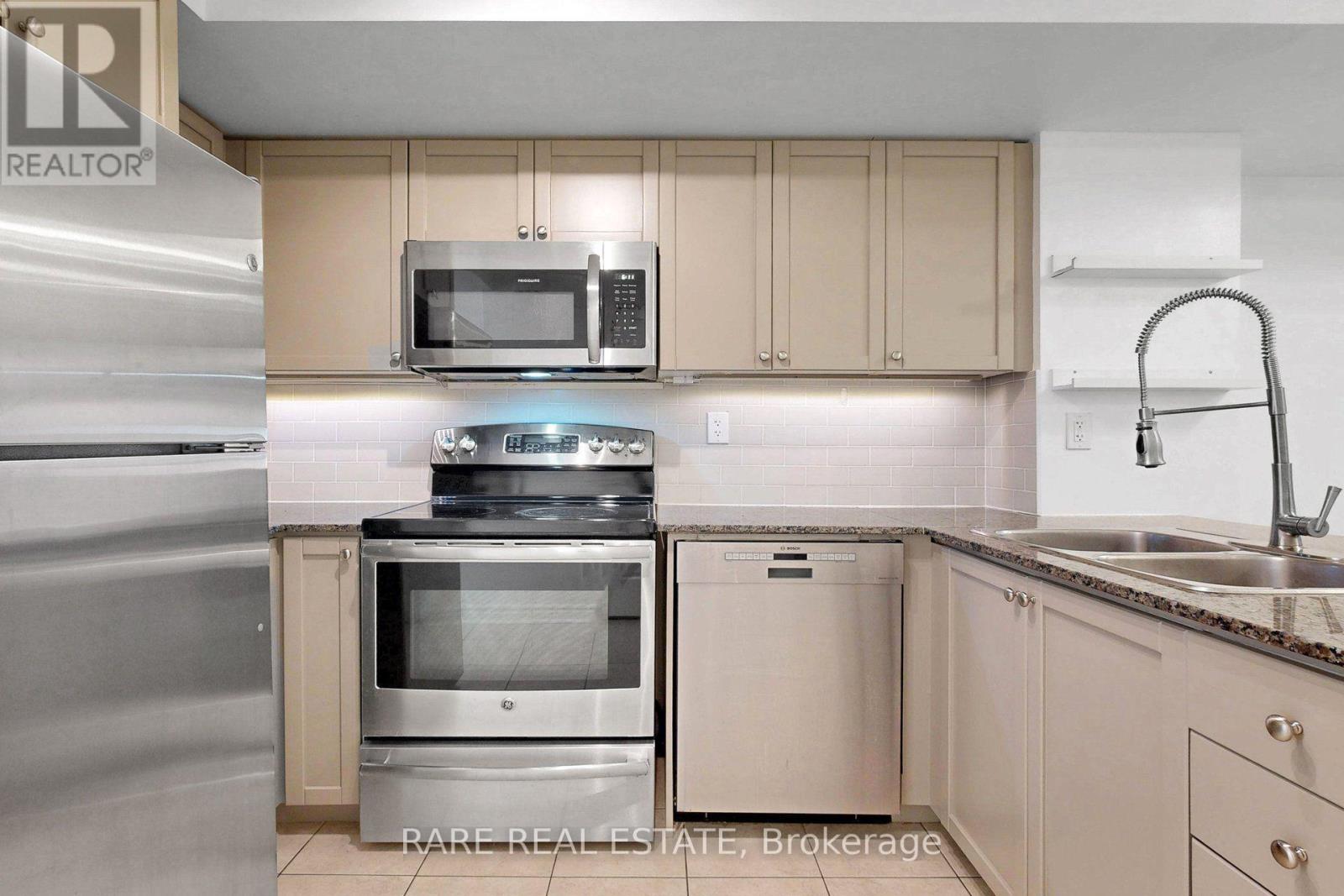 140 - 21 Ruttan Street, Toronto, Ontario  M6P 0A1 - Photo 14 - C13614514