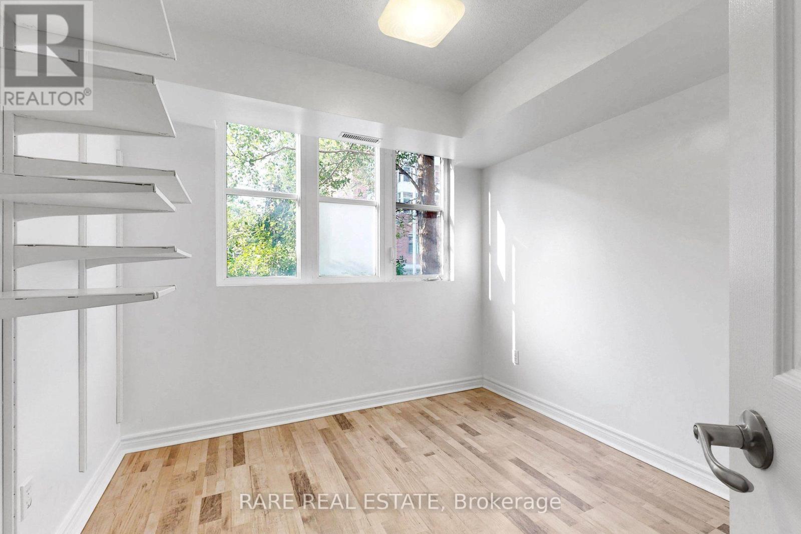 140 - 21 Ruttan Street, Toronto, Ontario  M6P 0A1 - Photo 8 - C13614514