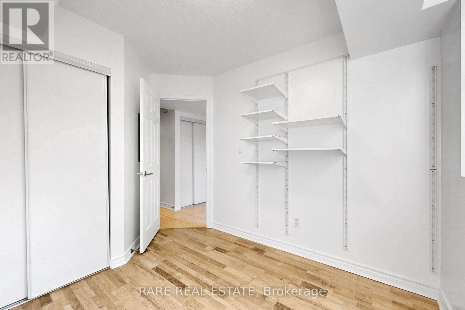 140 - 21 Ruttan Street, Toronto, Ontario  M6P 0A1 - Photo 9 - C13614514