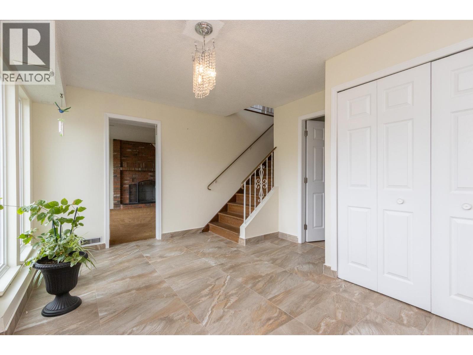10620 Seaham Crescent, Richmond, British Columbia  V7A 3Y7 - Photo 4 - R3146614