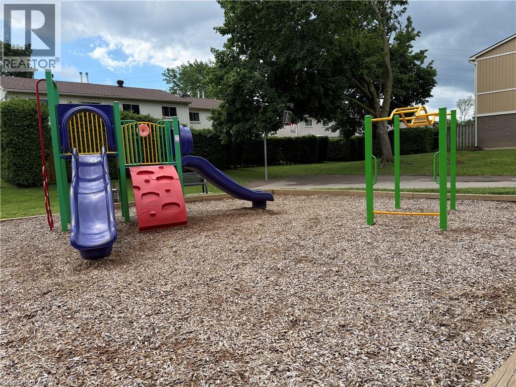 51 Paulander Drive Unit# 116, Kitchener, Ontario  N2M 5E5 - Photo 47 - 40850039