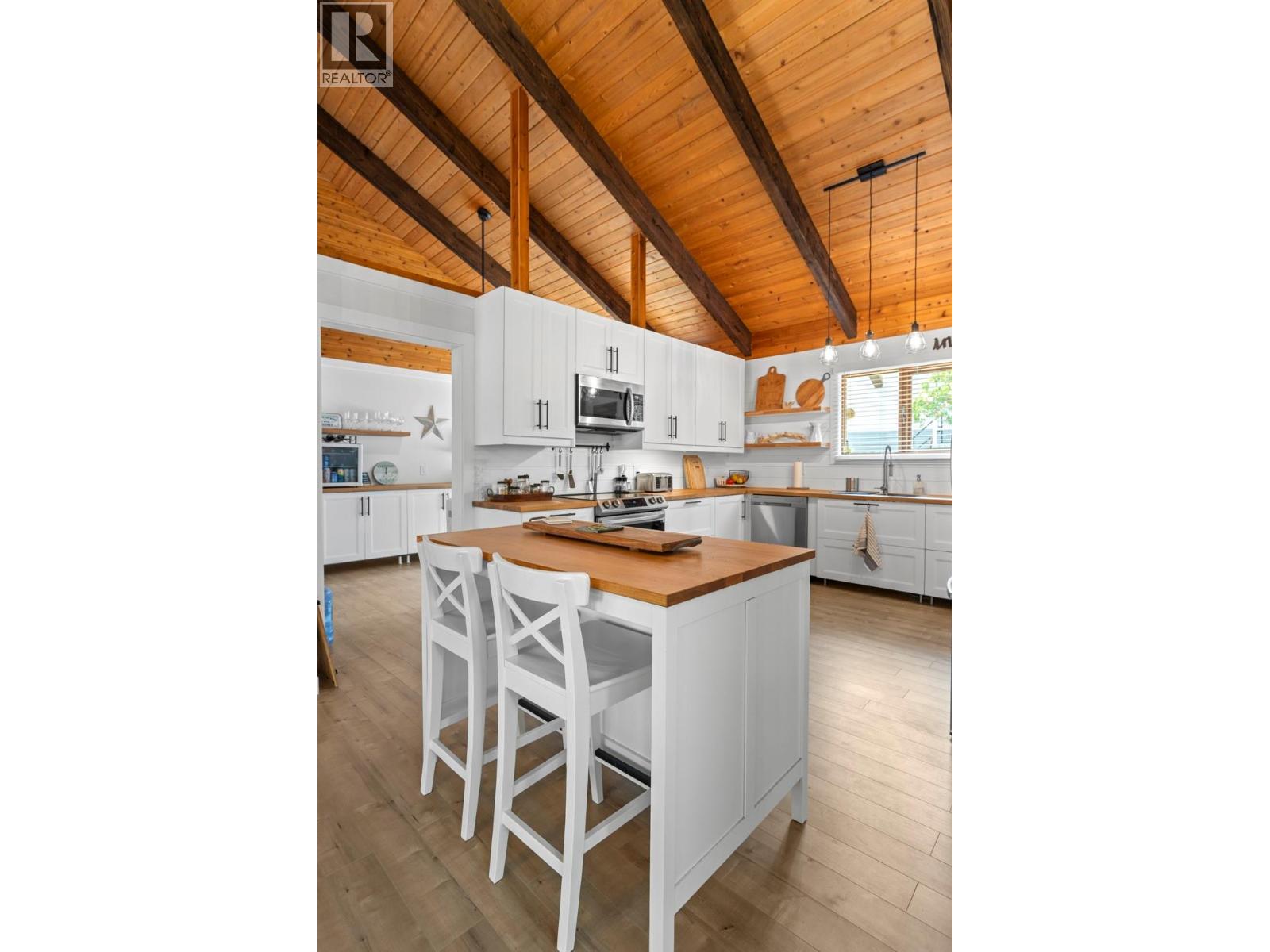 10215 Twin Bays Road, Twin Bays, British Columbia  V0B 1A1 - Photo 10 - 10396001