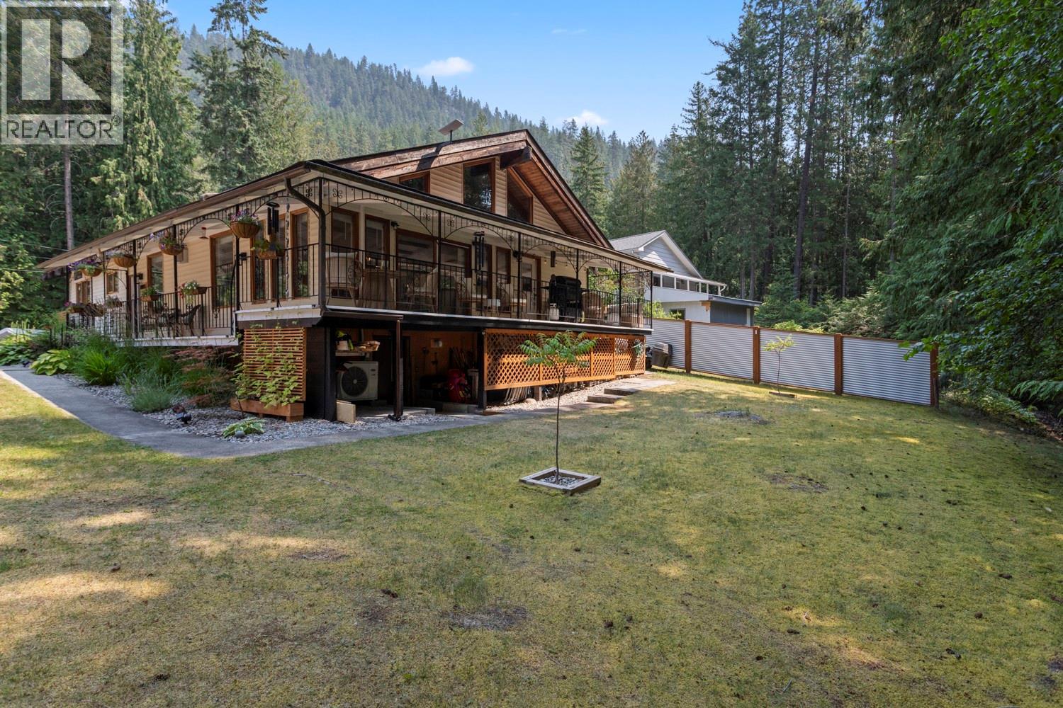 10215 Twin Bays Road, Twin Bays, British Columbia  V0B 1A1 - Photo 4 - 10396001