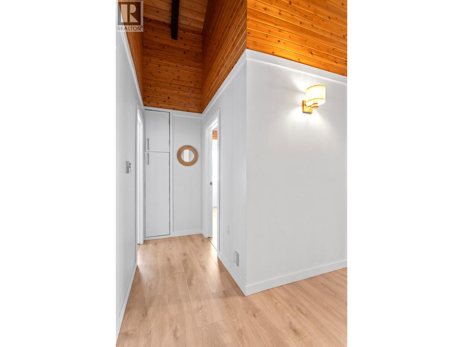 10215 Twin Bays Road, Twin Bays, British Columbia  V0B 1A1 - Photo 18 - 10396001