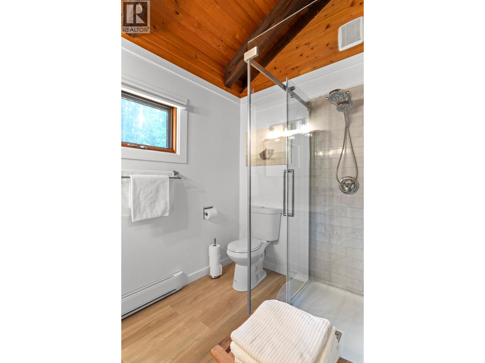 10215 Twin Bays Road, Twin Bays, British Columbia  V0B 1A1 - Photo 13 - 10396001