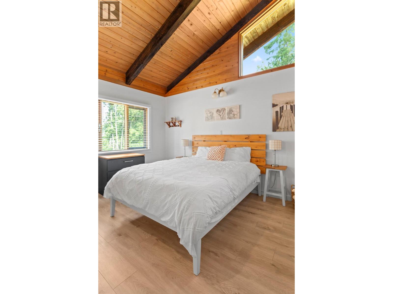 10215 Twin Bays Road, Twin Bays, British Columbia  V0B 1A1 - Photo 22 - 10396001