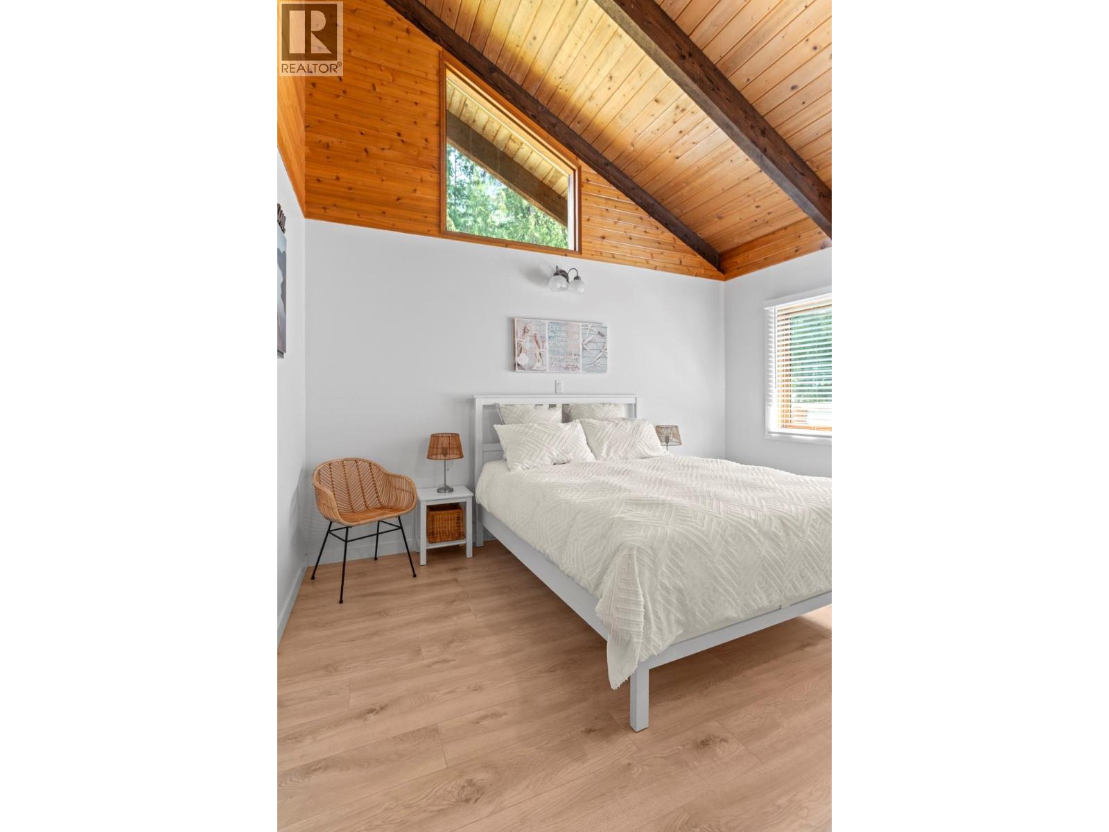 10215 Twin Bays Road, Twin Bays, British Columbia  V0B 1A1 - Photo 20 - 10396001