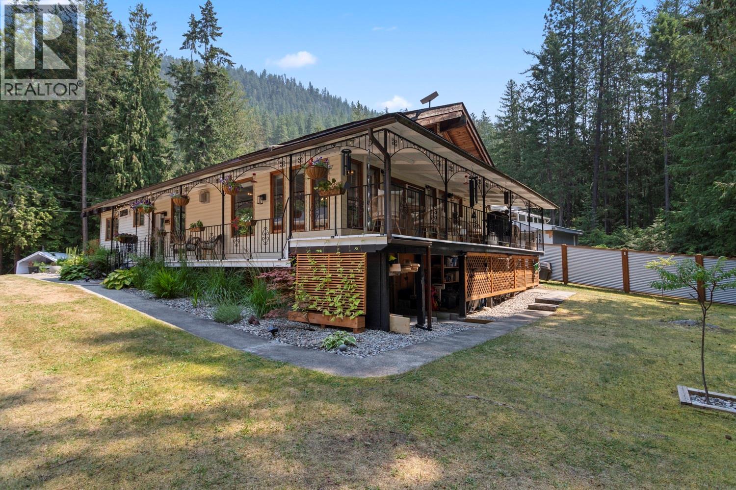 10215 Twin Bays Road, Twin Bays, British Columbia  V0B 1A1 - Photo 31 - 10396001