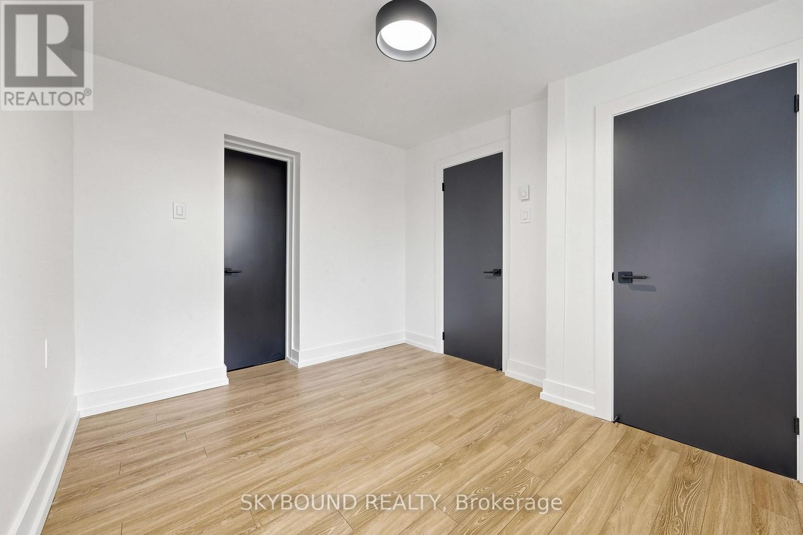 B - 139 Wineva Avenue, Toronto, Ontario  M4E 2T3 - Photo 12 - E13614524
