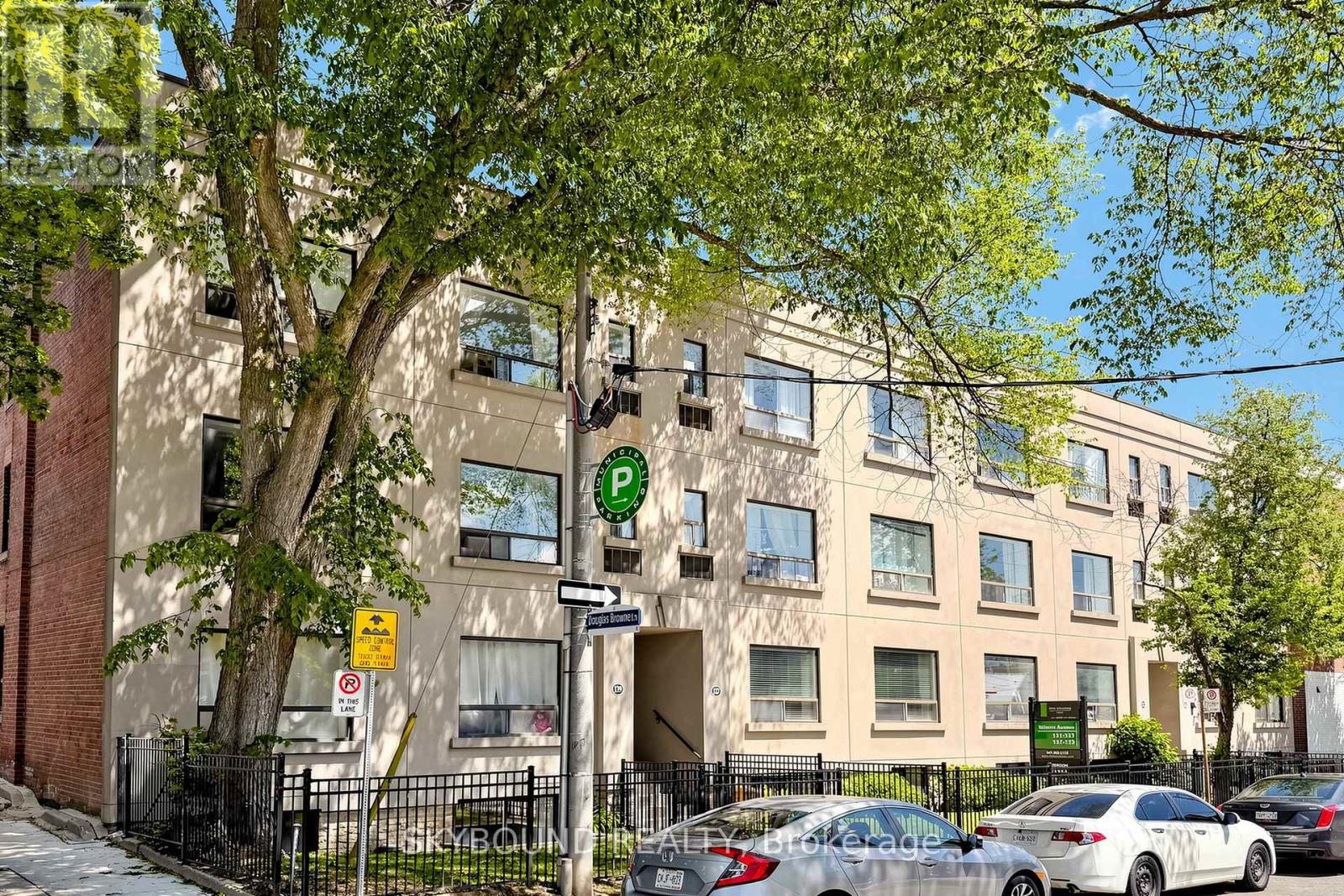 B - 139 Wineva Avenue, Toronto, Ontario  M4E 2T3 - Photo 19 - E13614524