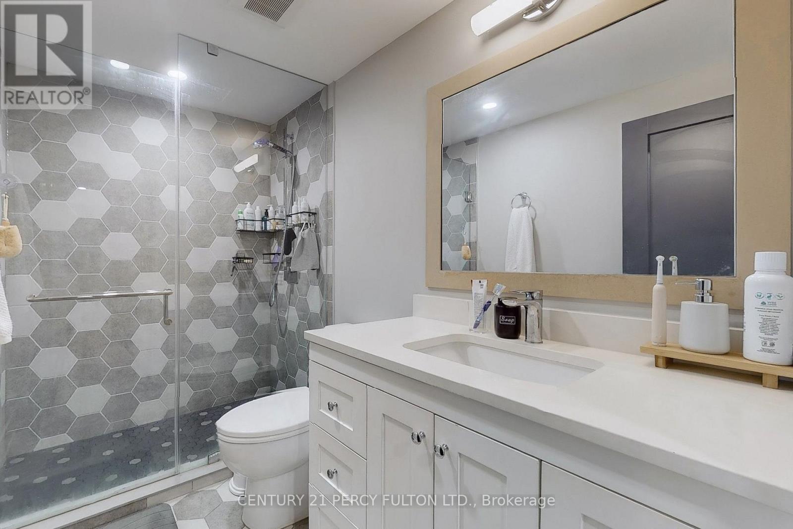 Lower Level - 84 Wiley Avenue, Toronto, Ontario  M4J 3W6 - Photo 13 - E13614564
